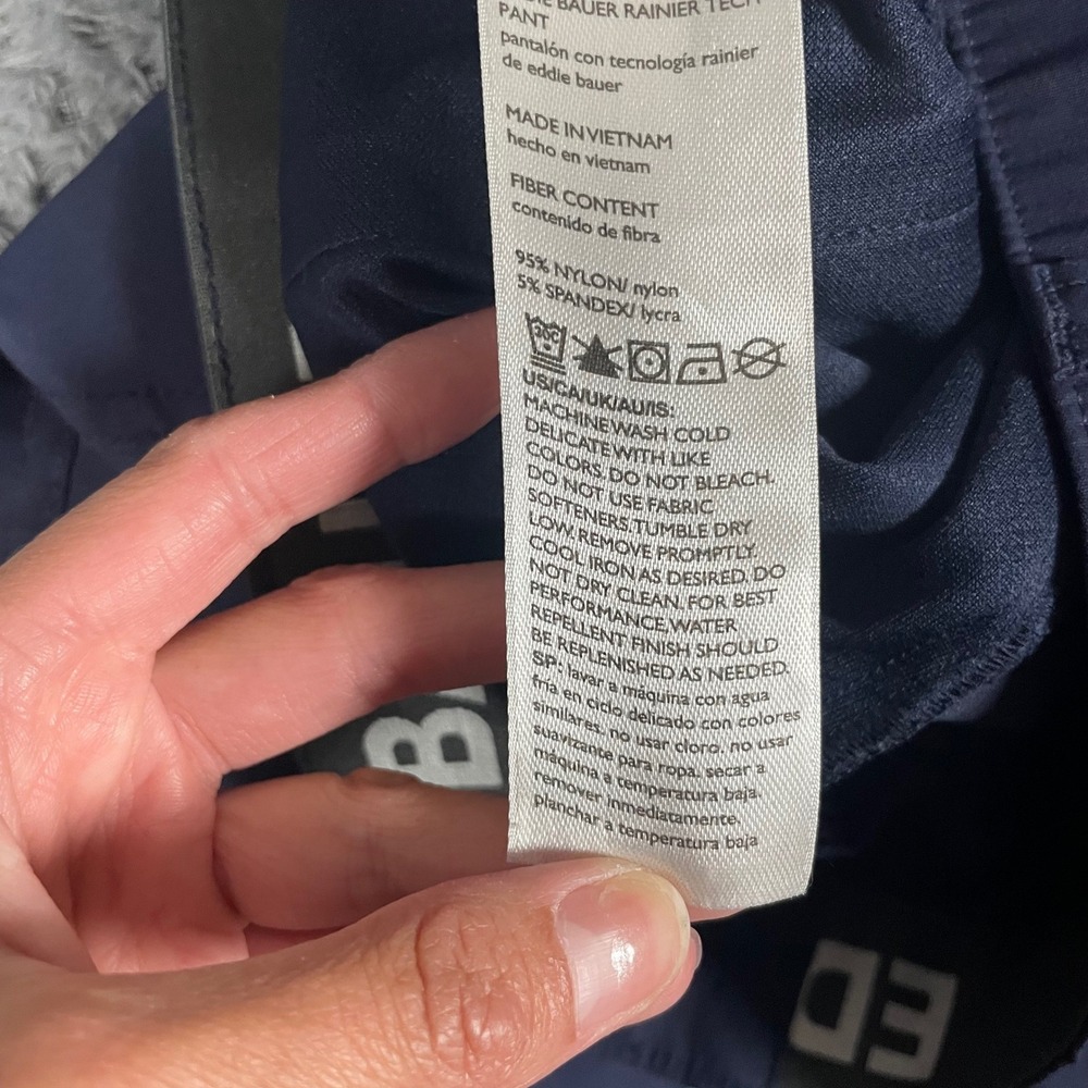 Eddie Bauer Rainier Tech Pants Mens 32x29 Navy Blue Hiking Outdoor Gorpcore Flaw - Picture 6 of 9